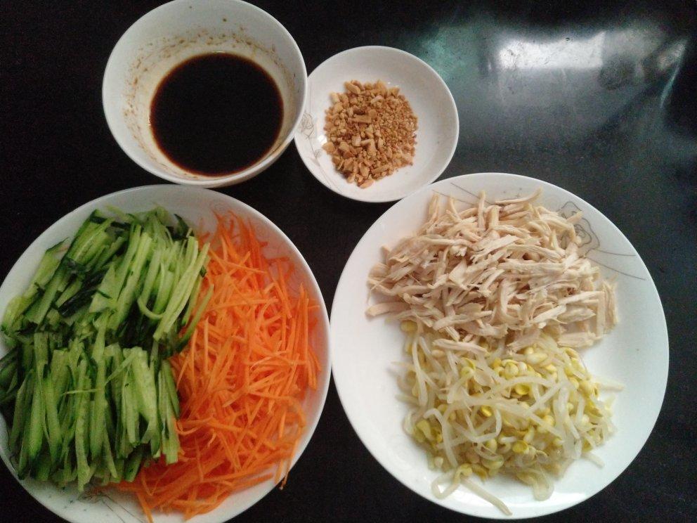 鸡丝凉面