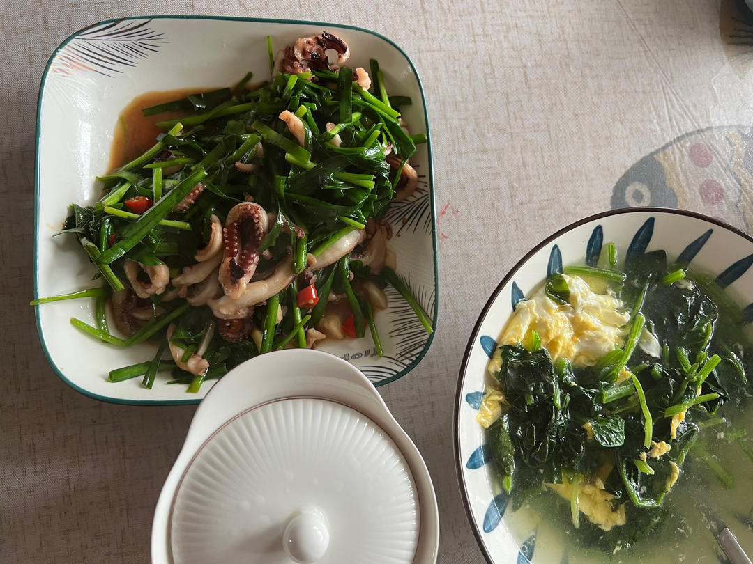 鱿鱼炒韭菜