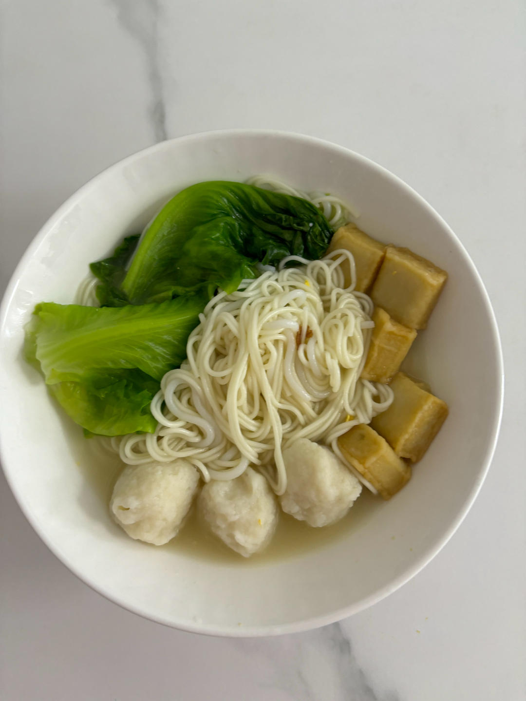 早餐来一碗清汤面，色香味俱全！