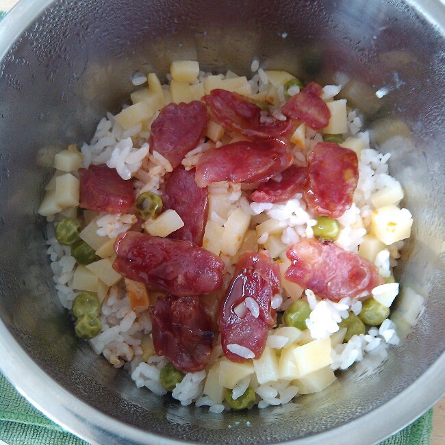 腊肠土豆饭