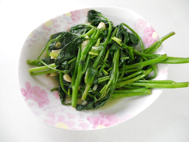 炒红薯叶