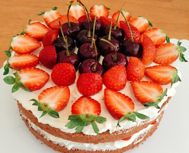 草莓车厘子蛋糕的做法