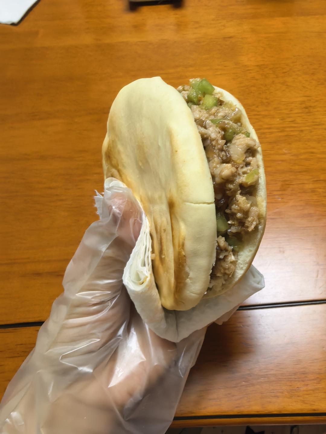 腊汁肉夹馍
