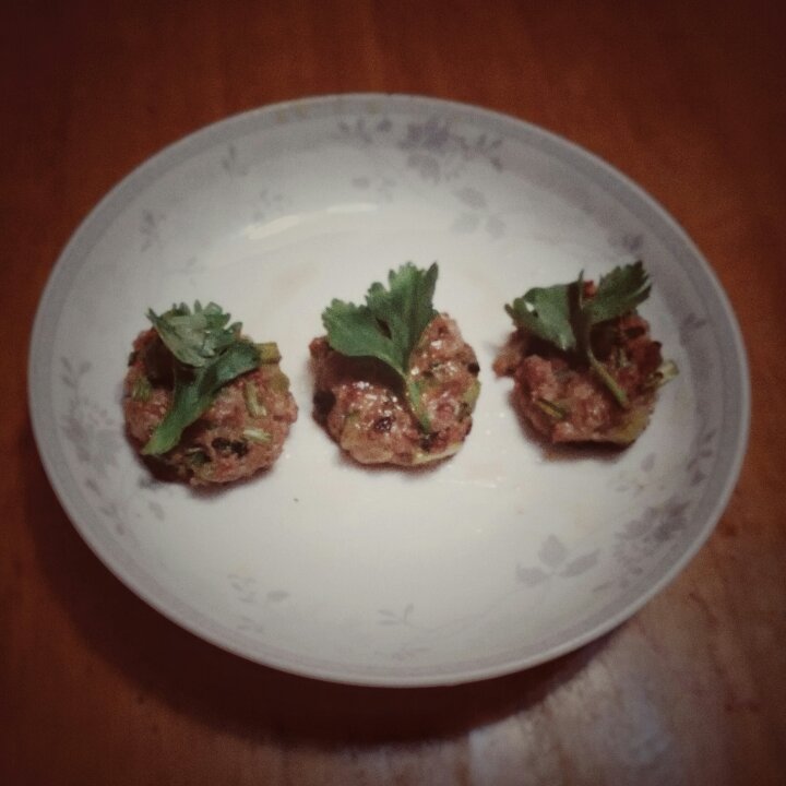 香芹小肉饼