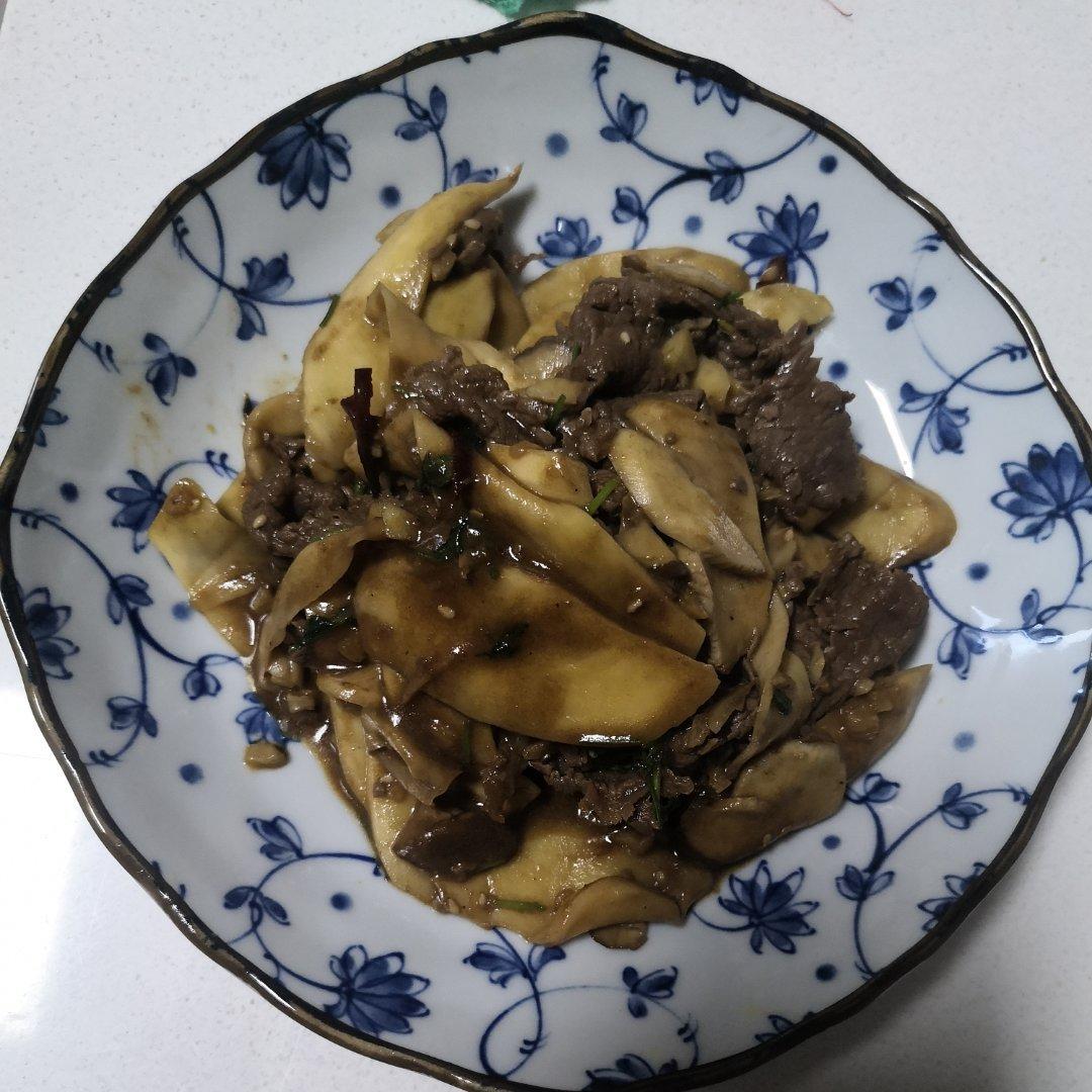 杏鲍菇炒肥牛肉片