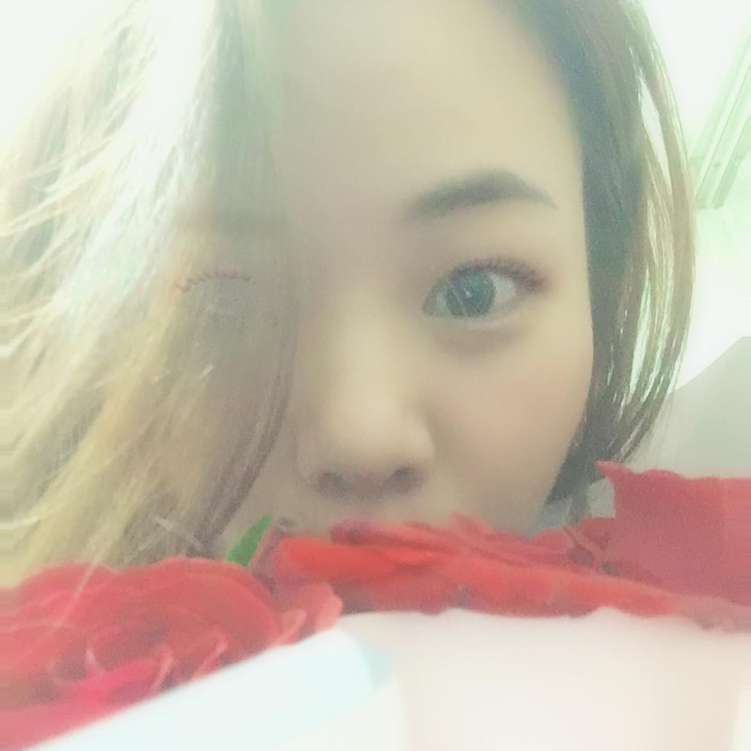 Lucky允熙儿