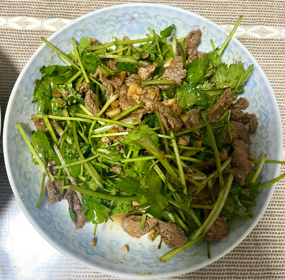 香菜拌牛肉