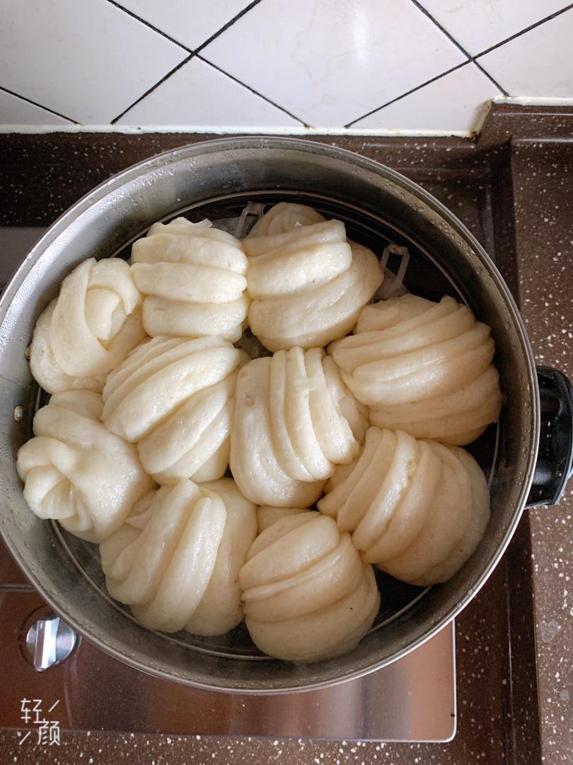 葱油花卷 Steamed Roll