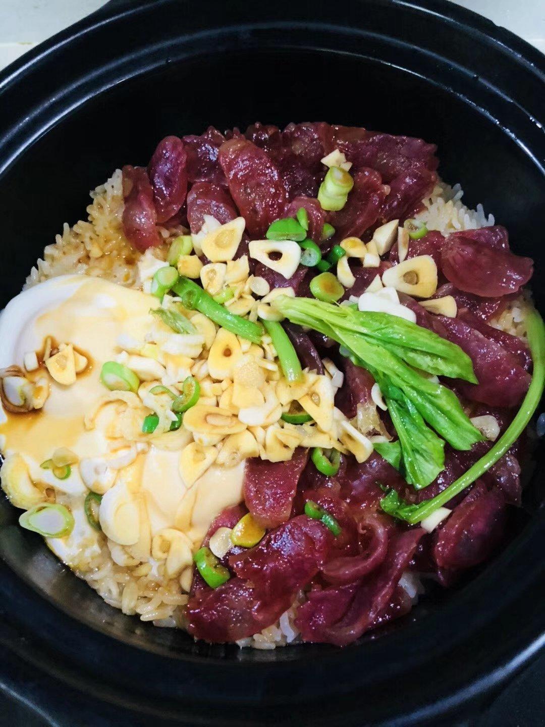 香肠煲仔饭