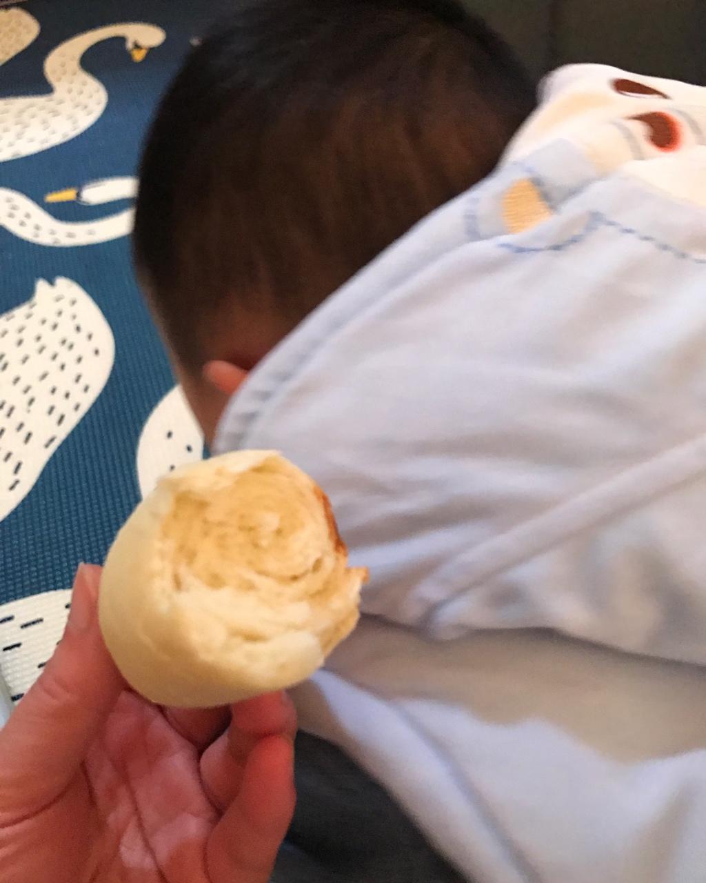 牛奶白面包