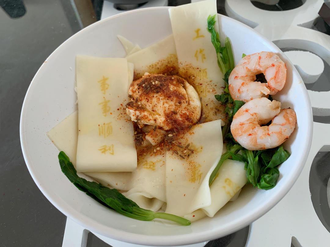 十分钟就能吃上的超简单油泼面