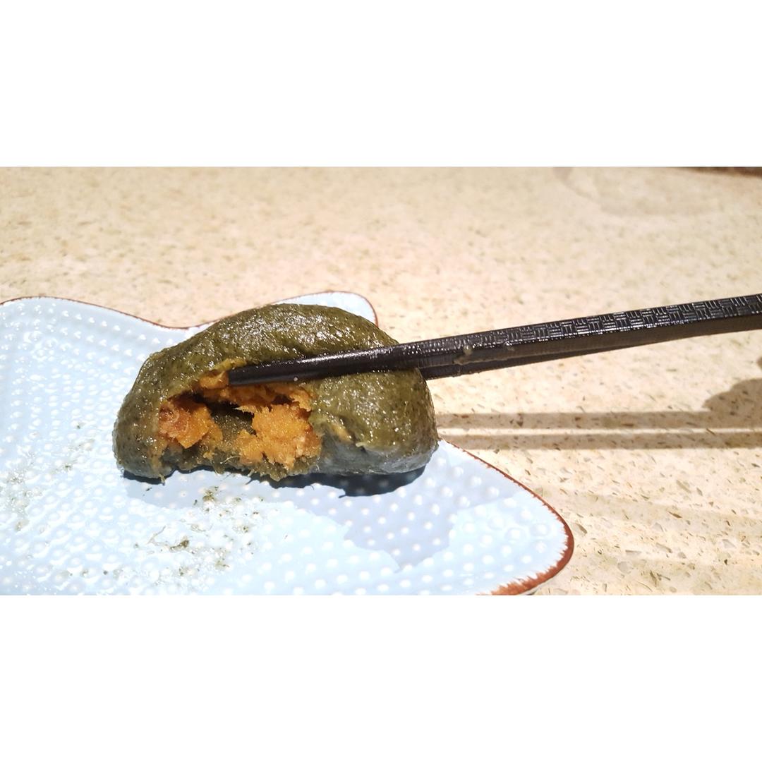 咸蛋黄肉松青团