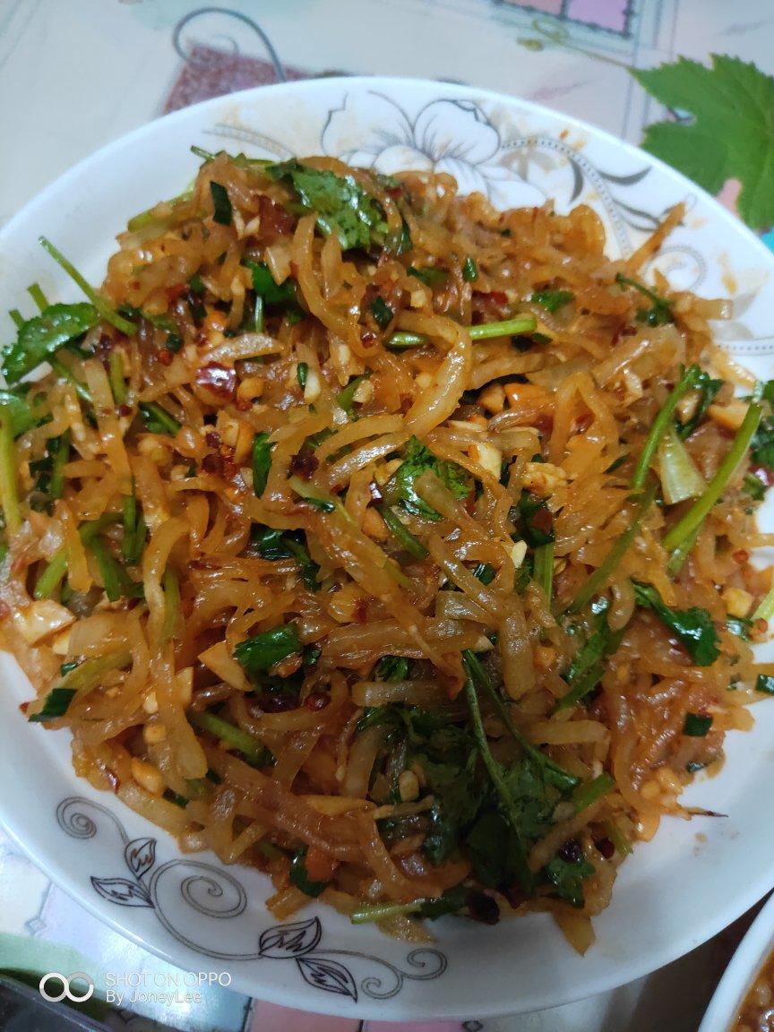 香菜拌白萝卜