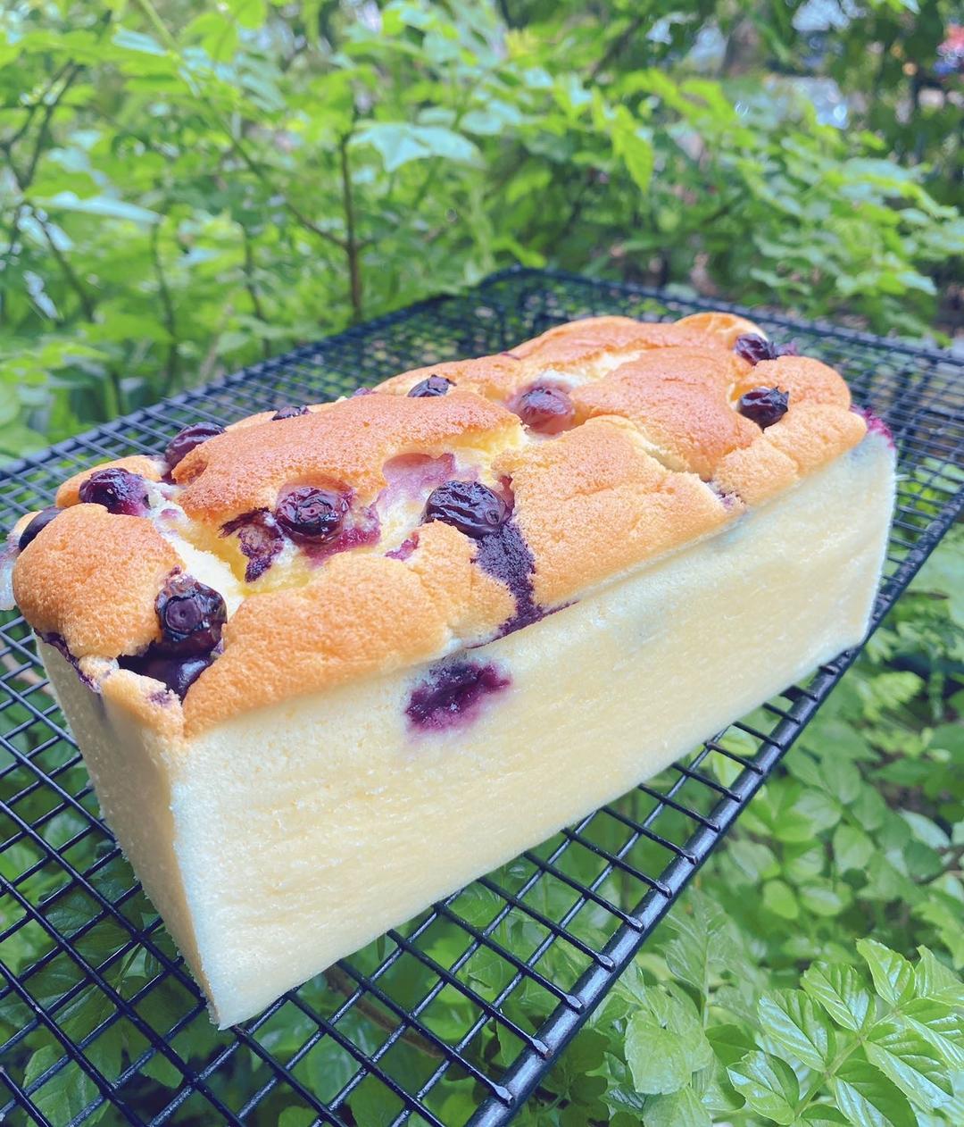 蓝莓酸奶蛋糕