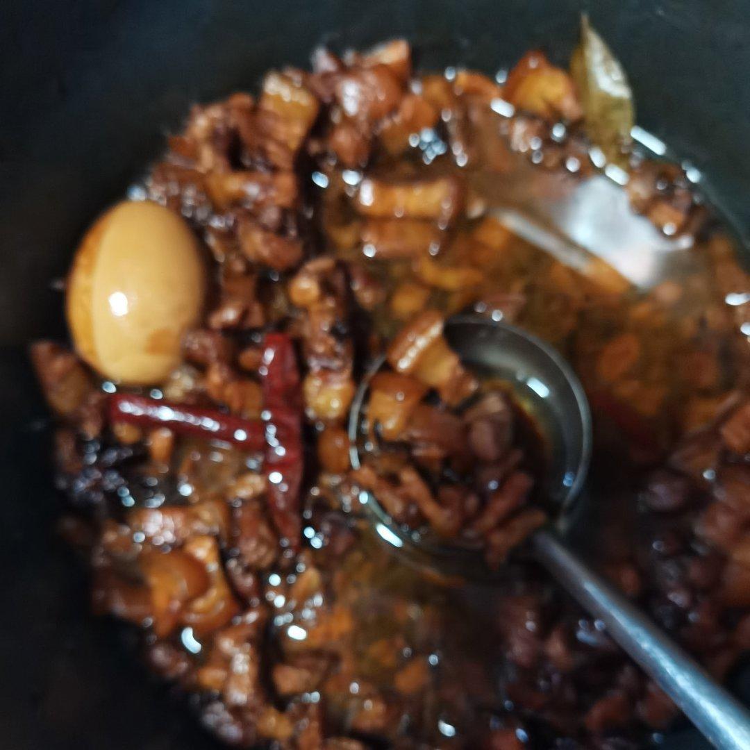 好吃到停不下来的卤肉饭