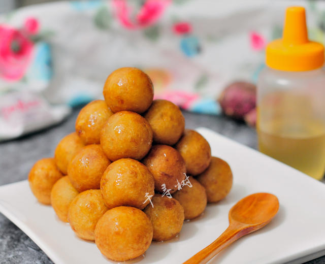 脆皮黄金红薯丸子 经典中式家常甜点小吃 详细小贴士助你轻松上手的做法