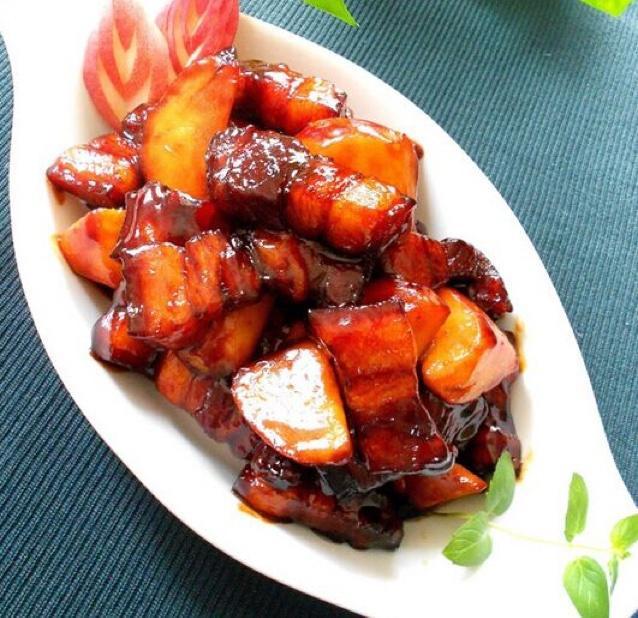 桃子烧肉的做法