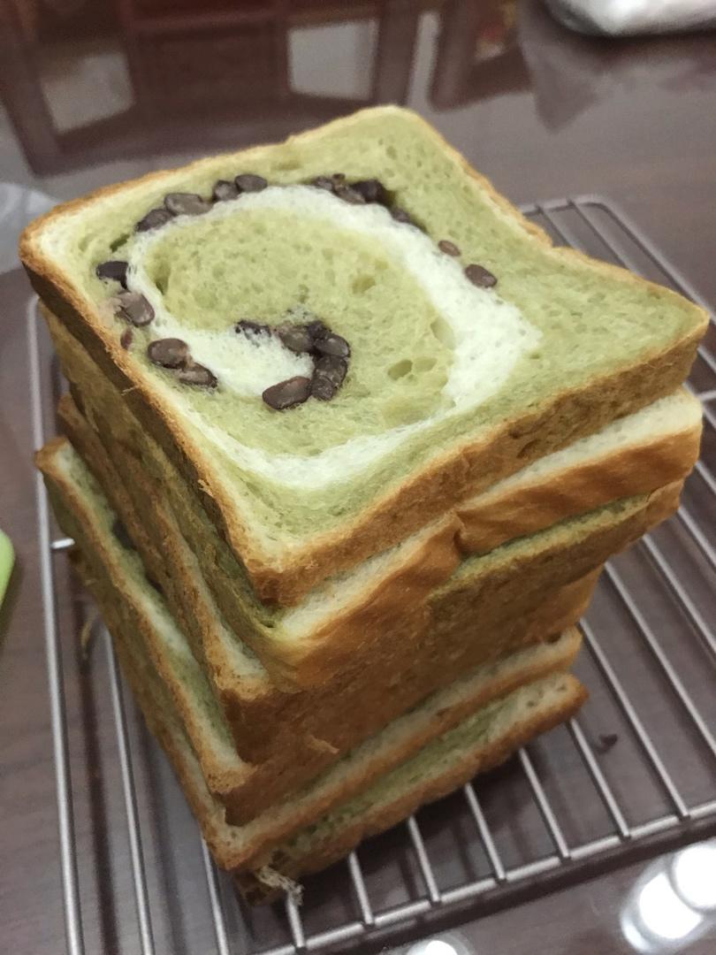 Sara吐司系列五：高颜值抹茶蜜豆双色吐司