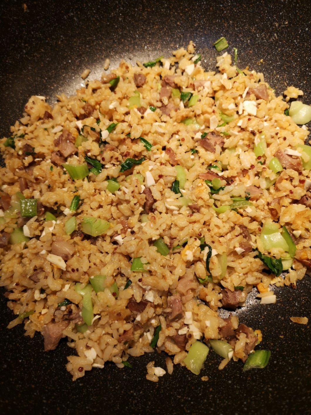做了10年蛋炒饭，才知道这样做，居然能做出螃蟹味儿！鲜绝！