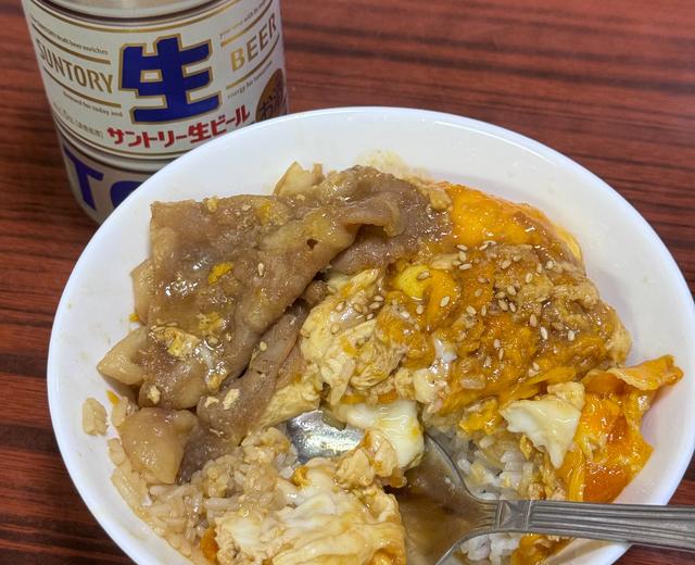 寿喜烧汁滑蛋肥牛饭的做法