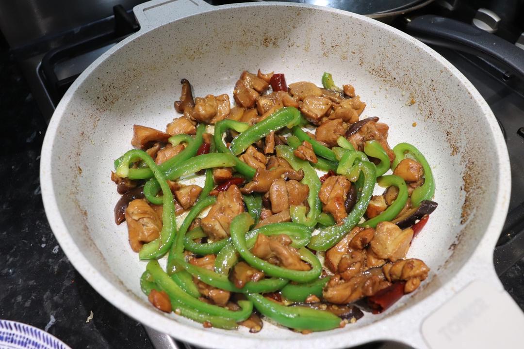秒杀饭馆味道的【黄焖鸡米饭】