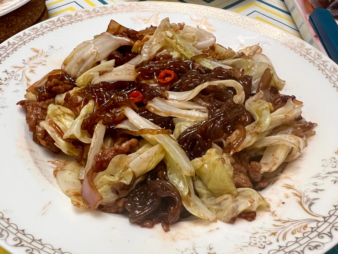 包菜炒粉丝
