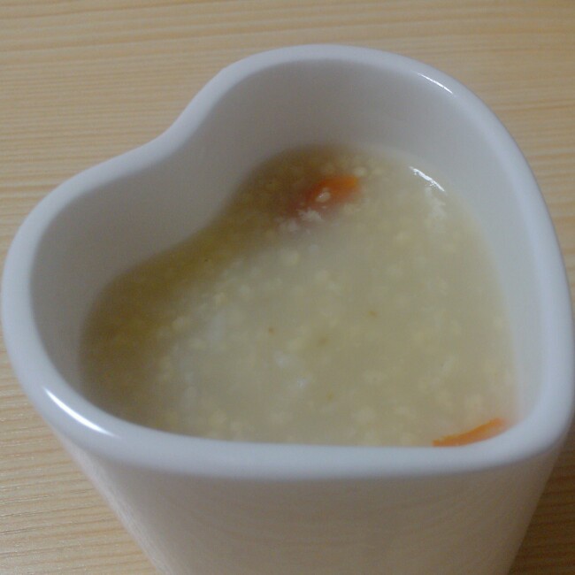 安神养胃的小米枸杞粥