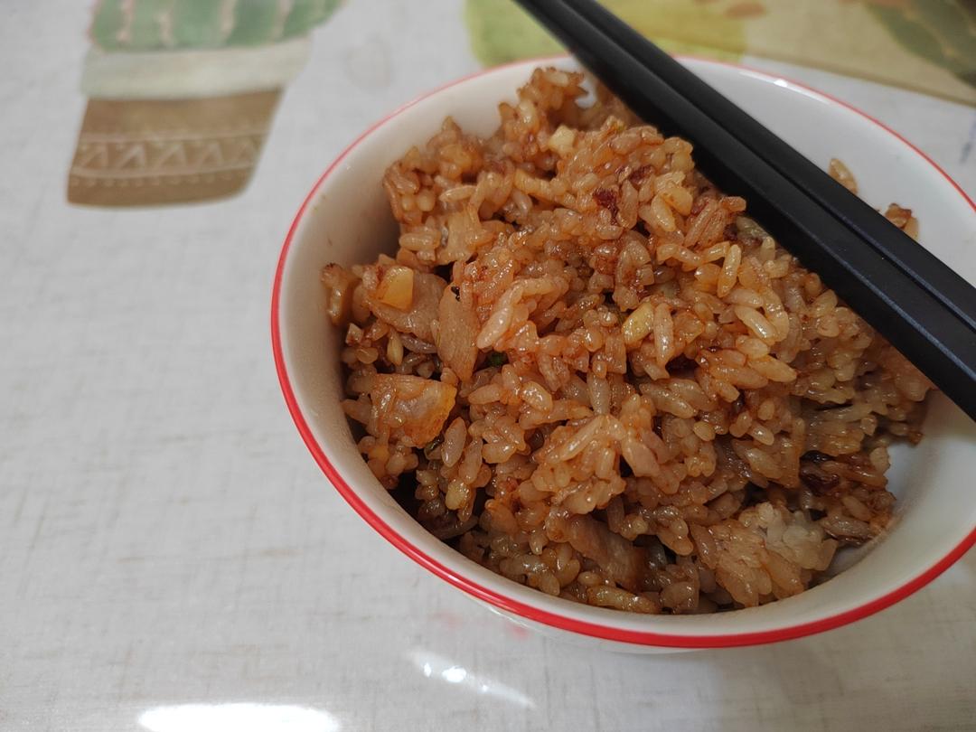 培根酱油炒饭