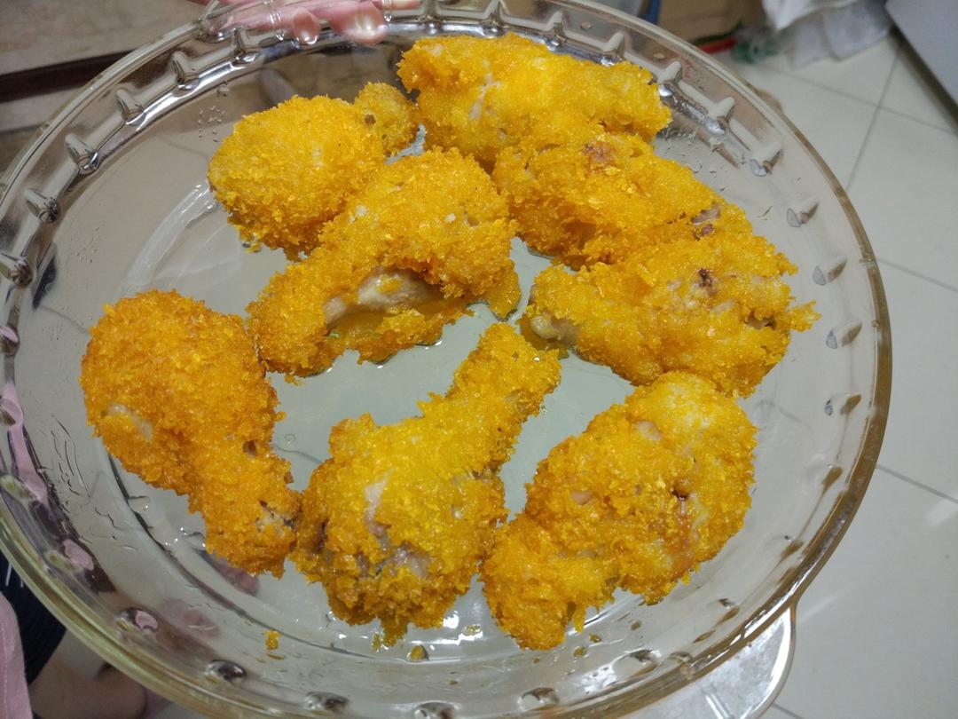面包糠炸鸡翅