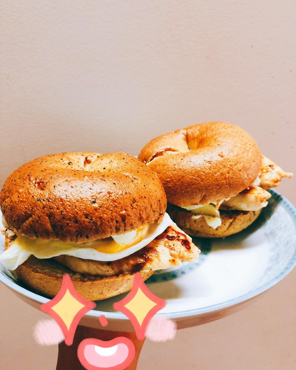 鸡胸肉全麦汉堡