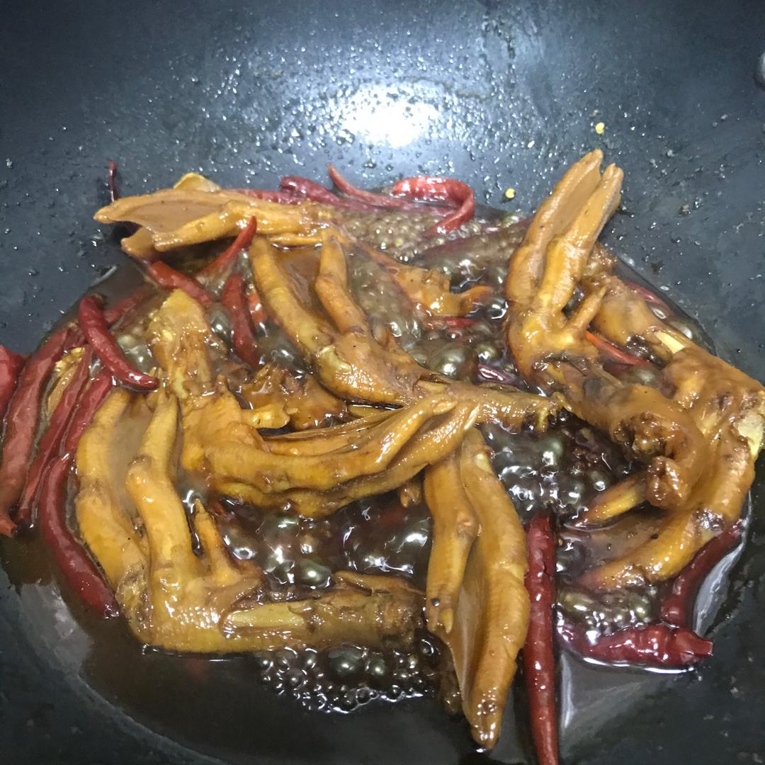 完爆小吃摊之卤鸭爪
