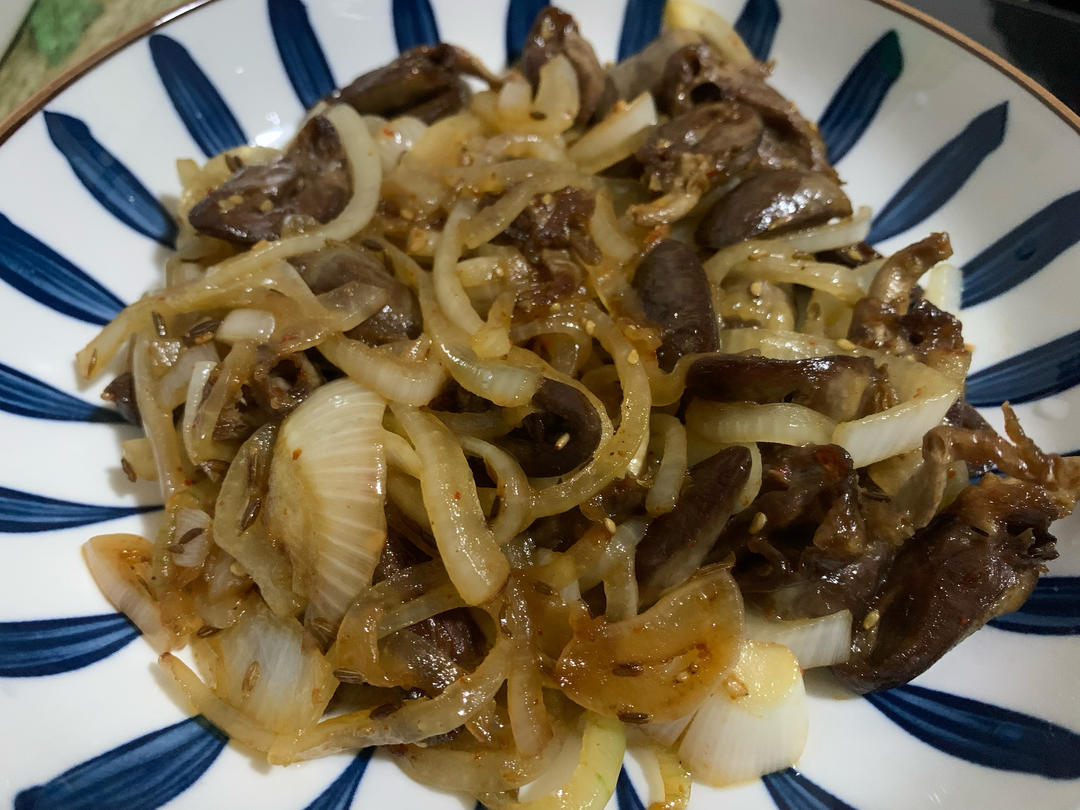 洋葱炒鸡心