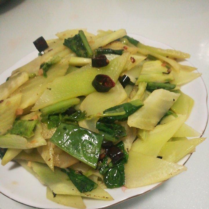清炒莴笋