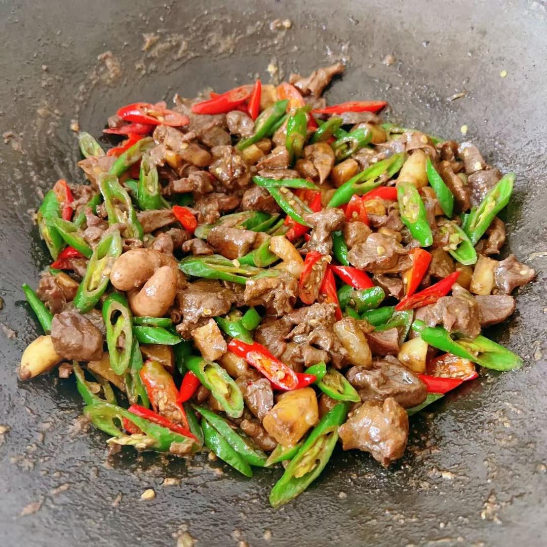姜仔辣子炒鸡杂鸭杂鹅杂的做法