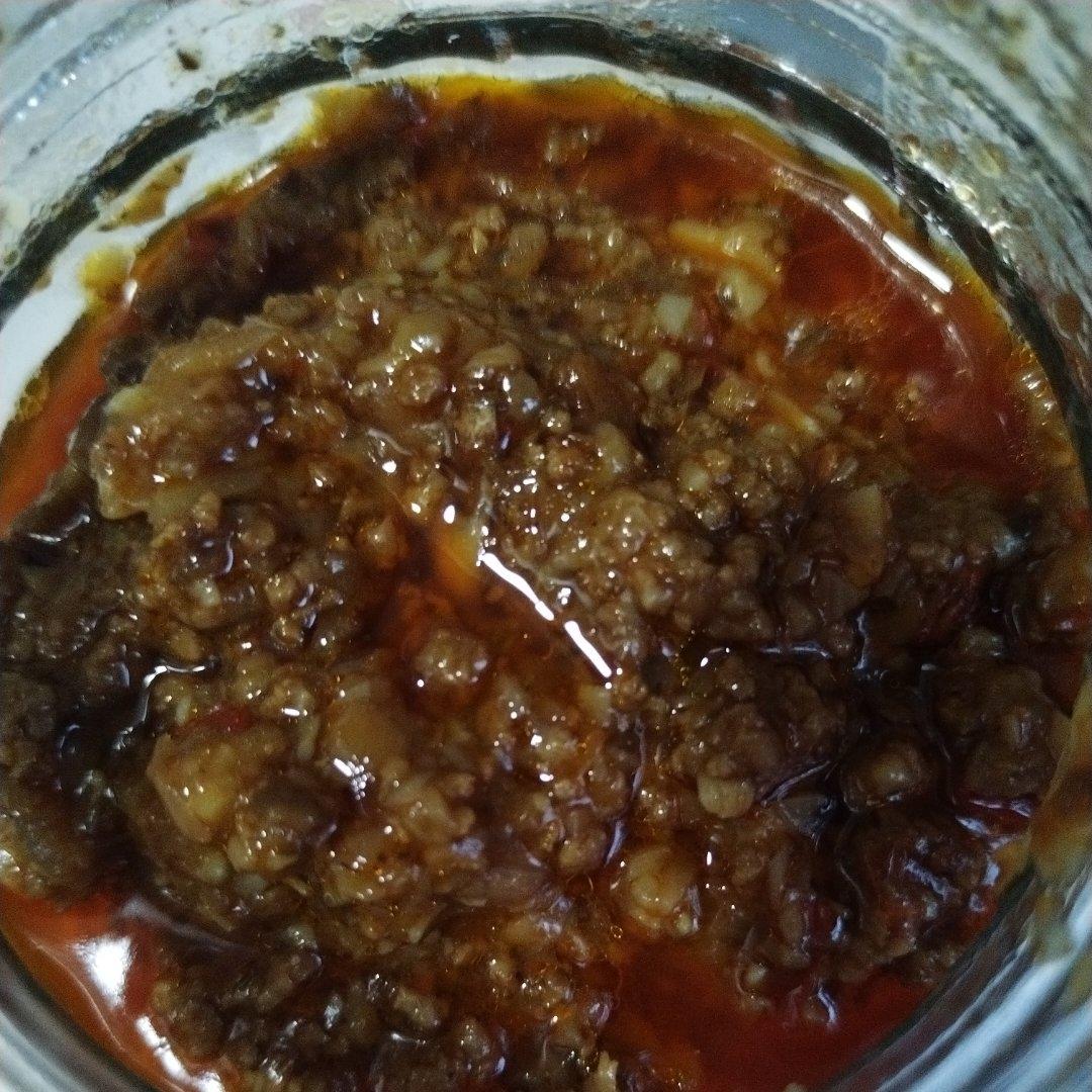香菇肉酱拌面