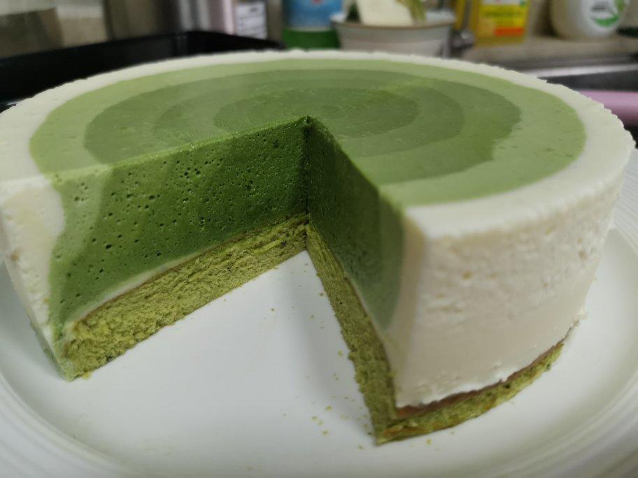 渐变抹茶慕斯蛋糕：我Amanda带着既美又作的抹茶甜点又来了！【曼食慢语】
