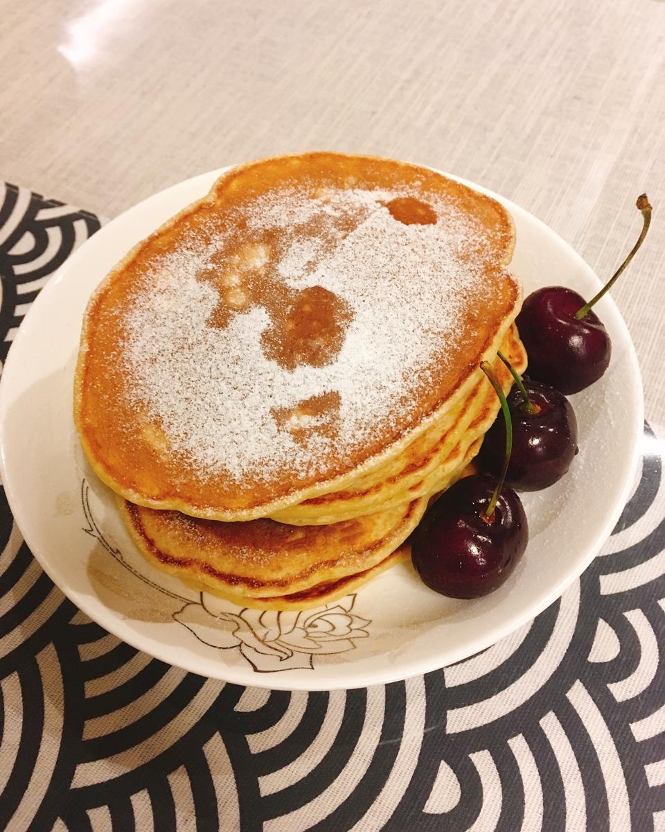 【减脂早餐】无油香蕉松饼（超简单）