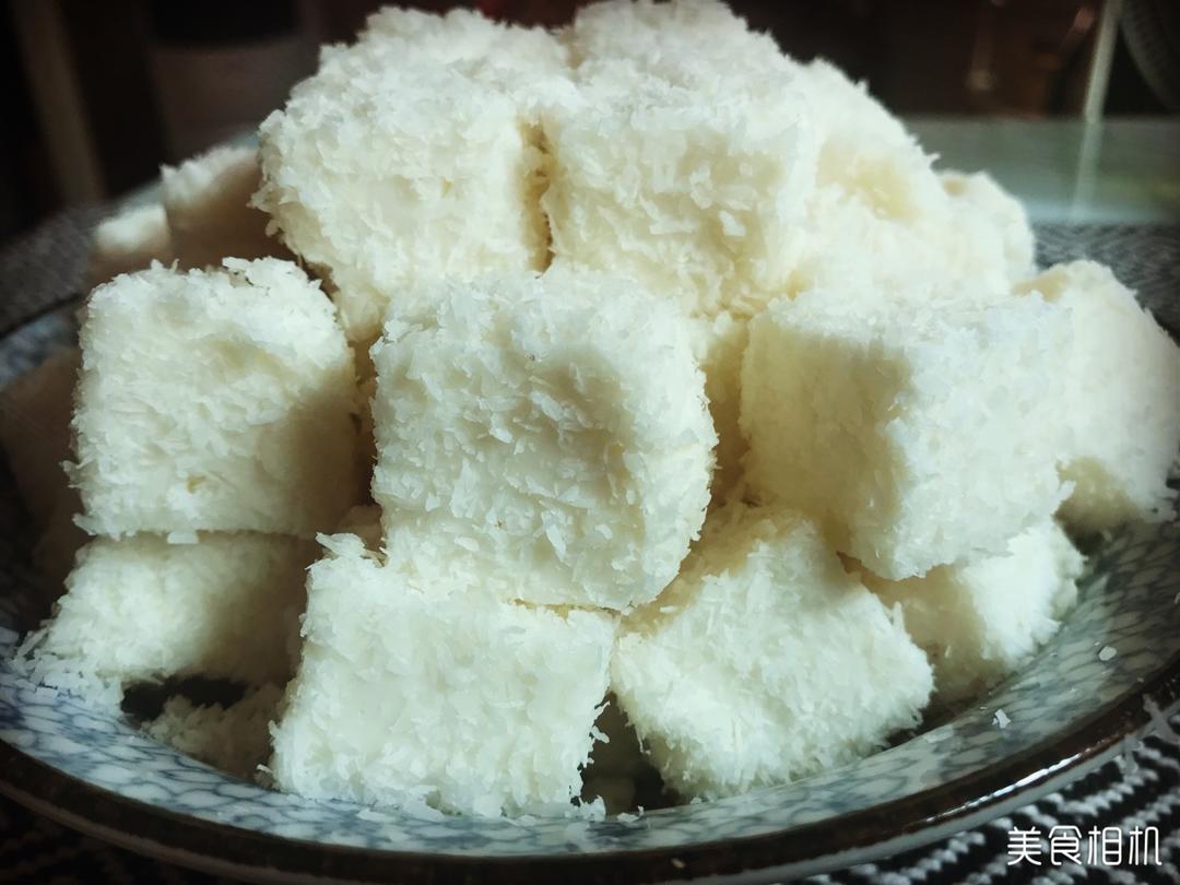 椰丝牛奶小方糕