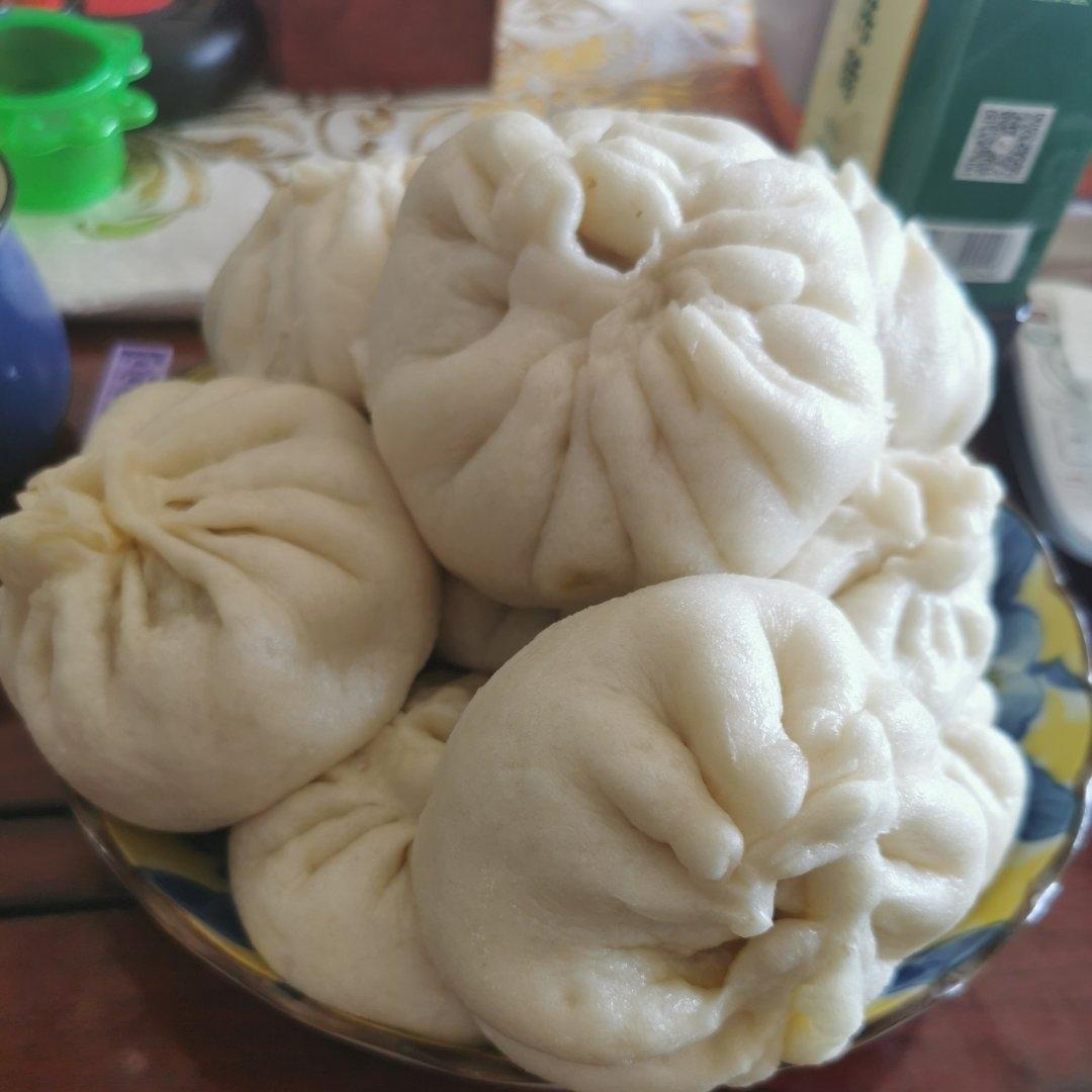 神仙配方肉包子     6个左右