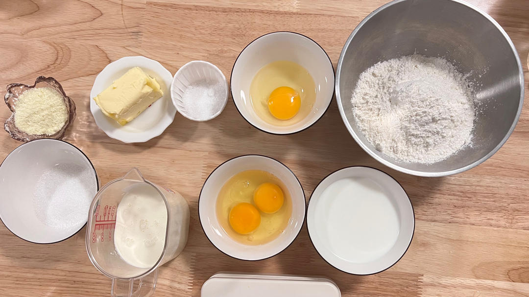 纯奶手撕吐司的做法 步骤1