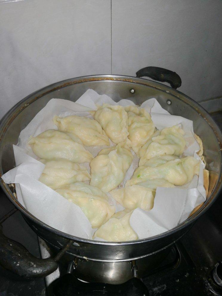 鲜掉眉毛的西葫芦鸡蛋蒸饺