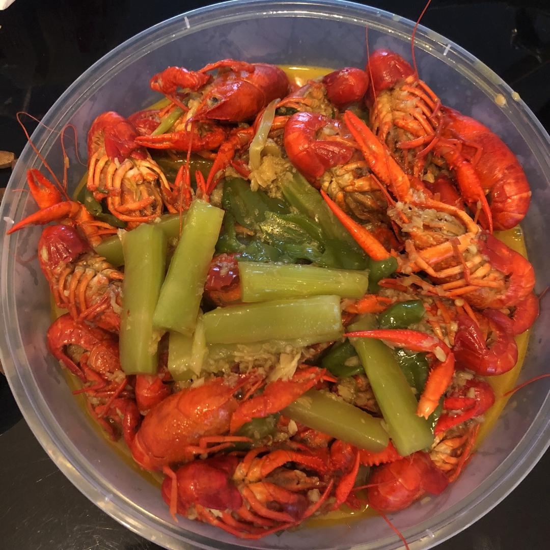 橘丽丝的蒜蓉小龙虾