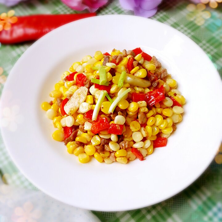 彩色铃铛做的肉末炒玉米