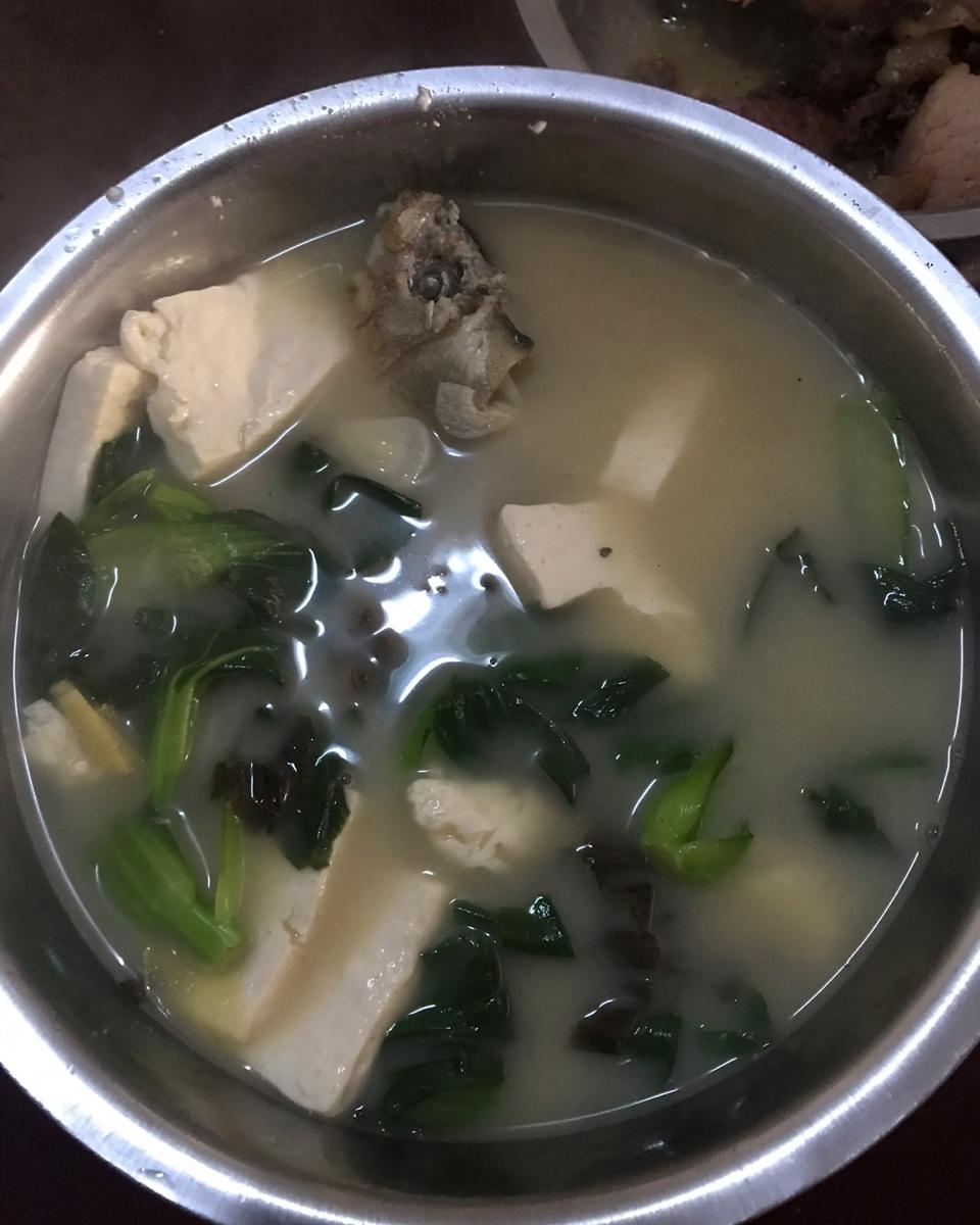 鲫鱼豆腐汤