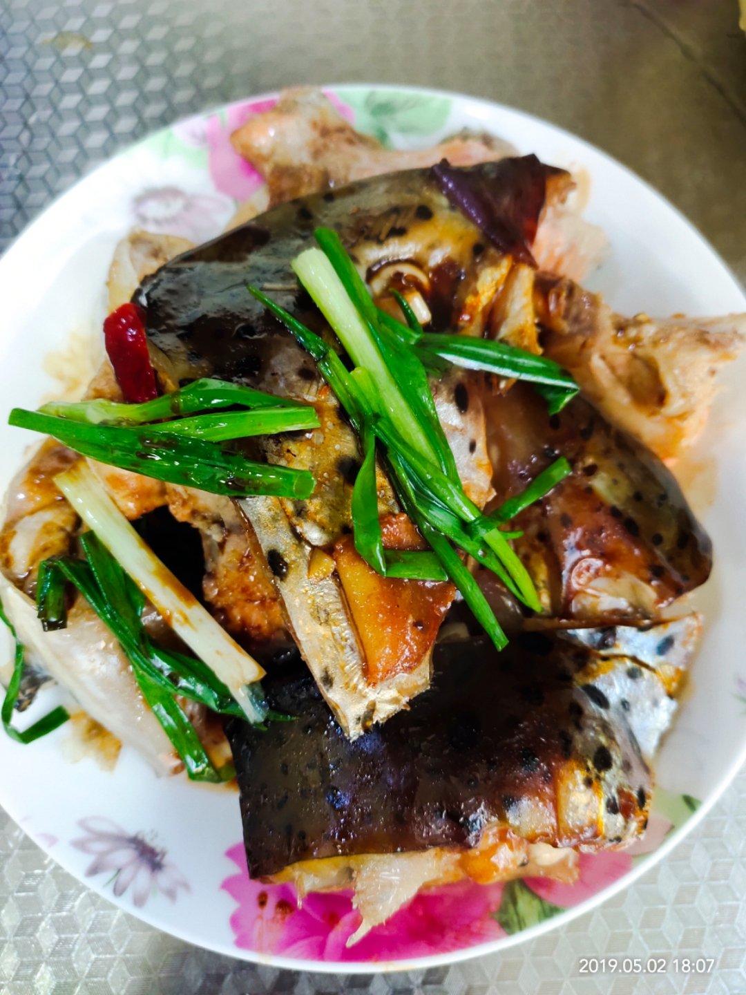 《中餐厅》张亮的焗三文鱼头