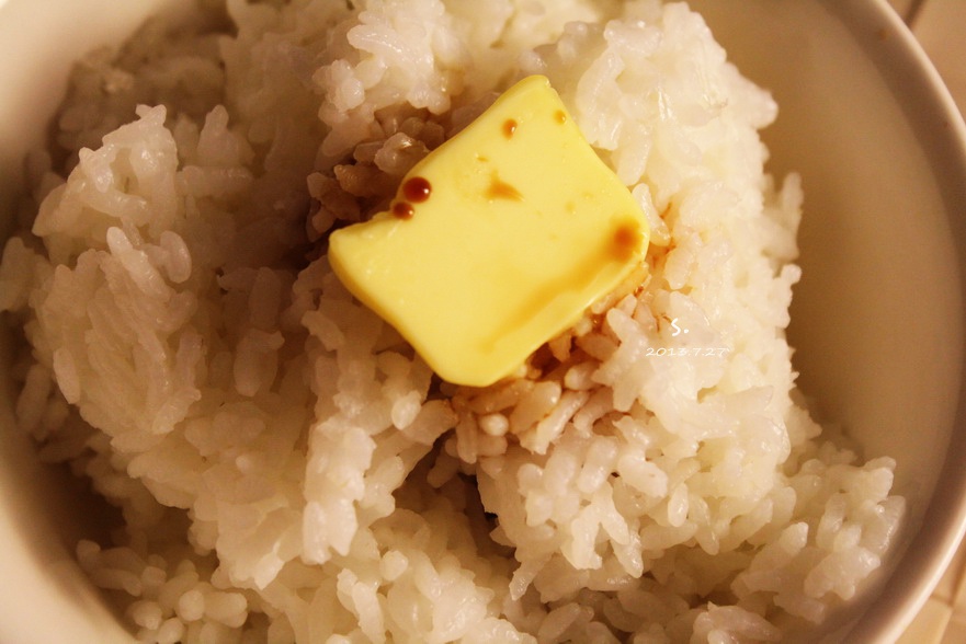 《深夜食堂》黄油拌饭