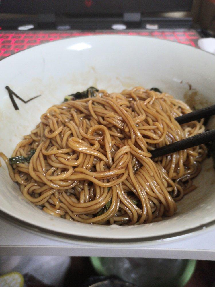 极香的葱油面