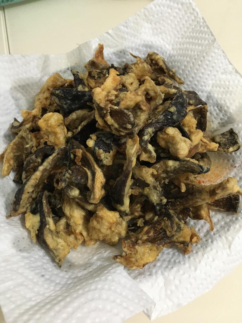 炸蘑菇用不用焯水？裹淀粉还是面粉？厨师长告诉你