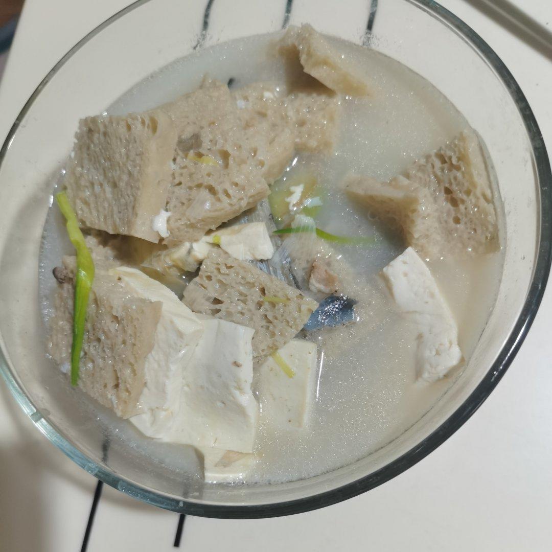 鱼头豆腐汤