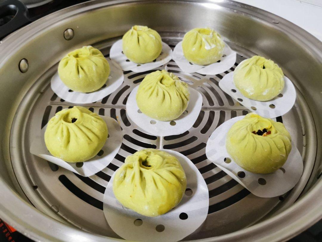 胡萝卜木耳鸡蛋素包子